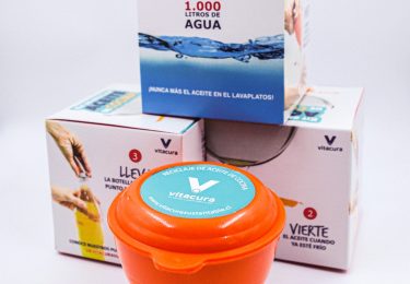 Distribuiremos kits de reciclaje de aceite en puntos estratégicos de Vitacura.
